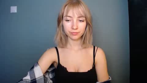 Lucy online show from 02/15/26, 01:20