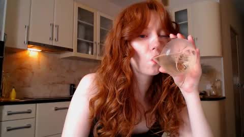 Lucia online show from 12/14/24, 04:31