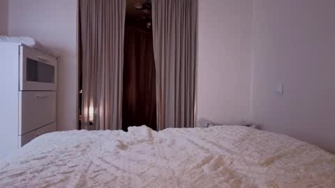 Lucia online show from 11/12/25, 05:46