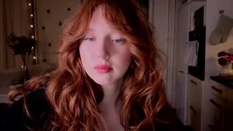 Lucia online show from 12/18/25, 06:14