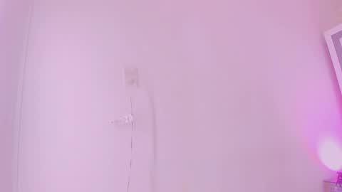 Snapshot of luciagray chatting on 05/20/26, 11:11 Lucia Gray online show from 05/20/26, 11:11