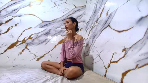 Snapshot of luciana_daza chatting on 02/28/26, 05:47 Luciana online show from 02/28/26, 05:47