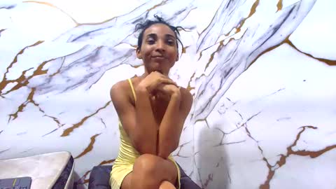 Snapshot of luciana_daza chatting on 06/06/26, 02:27 Luciana online show from 06/06/26, 02:27