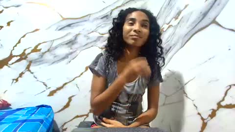 Snapshot of luciana_daza chatting on 07/22/26, 11:07 Luciana online show from 07/22/26, 11:07