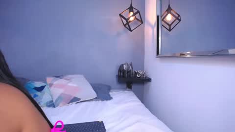 Luciana  online show from 09/25/25, 03:49