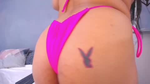 Luciana  online show from 10/17/25, 05:48