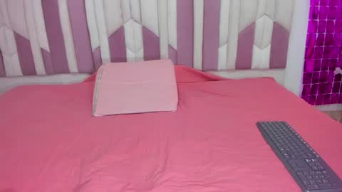 instagram luciana417  online show from 01/04/25, 03:07