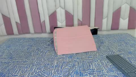 instagram luciana417  online show from 01/16/25, 03:34