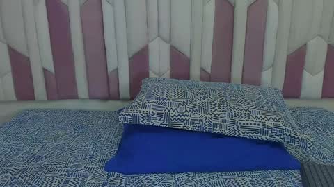 instagram luciana417  online show from 01/17/25, 03:12