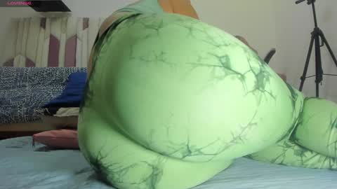 instagram luciana417  online show from 02/05/25, 03:02