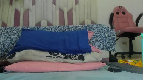 instagram luciana417  online show from 02/05/25, 06:13