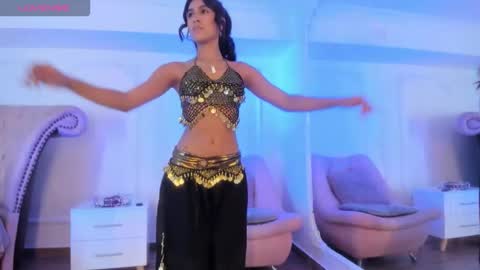 Luciana online show from 10/25/25, 08:58