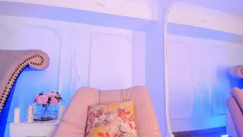 Snapshot of luciana_roa chatting on 04/22/26, 08:32 Luciana online show from 04/22/26, 08:32