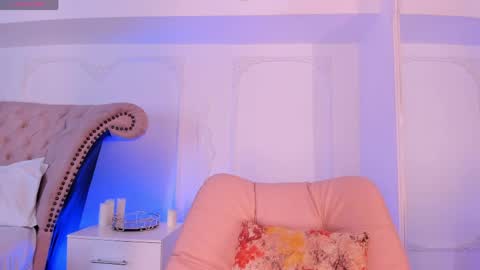 Snapshot of luciana_roa chatting on 05/21/26, 08:49 Luciana online show from 05/21/26, 08:49