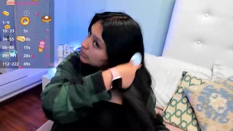 Luciiana online show from 12/15/25, 11:31