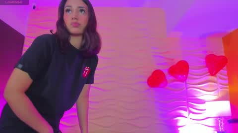 Snapshot of lucianacarter chatting on 02/16/25, 04:09 online show from 02/16/25, 04:09