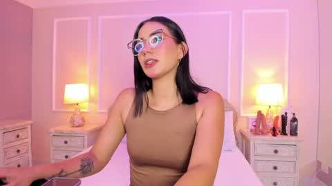 Snapshot of lucianacarter chatting on 09/30/25, 03:44 online show from 09/30/25, 03:44