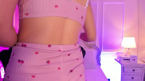 Snapshot of lucianacarter chatting on 10/10/25, 04:22 online show from 10/10/25, 04:22