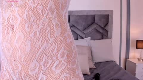    online show from 09/10/25, 01:22