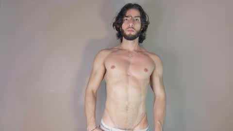 Luciano online show from 10/10/25, 09:58