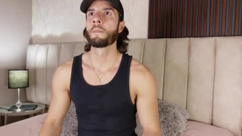 Luciano online show from 10/18/25, 09:04