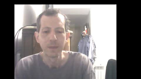 Snapshot of lucianoaxel chatting on 12/15/24, 03:13 Luciano online show from 12/15/24, 03:13