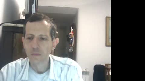 Snapshot of lucianoaxel chatting on 12/22/24, 11:41 Luciano online show from 12/22/24, 11:41