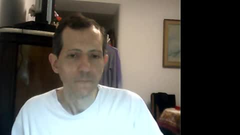 Snapshot of lucianoaxel chatting on 12/28/24, 01:18 Luciano online show from 12/28/24, 01:18