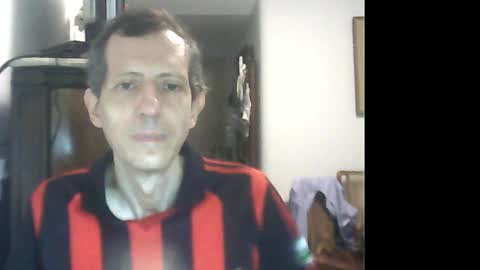 Snapshot of lucianoaxel chatting on 01/19/25, 01:53 Luciano online show from 01/19/25, 01:53
