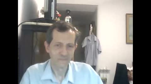 Snapshot of lucianoaxel chatting on 02/14/25, 06:51 Luciano online show from 02/14/25, 06:51