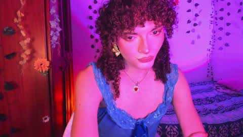 Lucy or Lucian 3 Come to my social Links3   online show from 04/07/26, 06:25