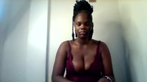 luciaresa online show from 07/09/26, 09:02