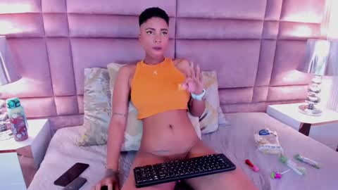  lucia wallace  online show from 02/13/25, 11:15