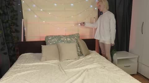 Angelok online show from 01/15/26, 07:13