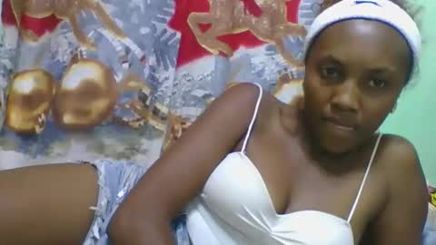 Snapshot of lucie196645 chatting on 06/04/26, 07:42 lucie196645 online show from 06/04/26, 07:42