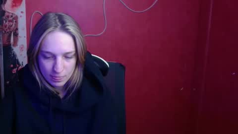 Lucie online show from 01/05/26, 05:27