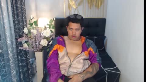 Snapshot of luciferhotcum chatting on 02/01/25, 07:05 Luciferhotcum online show from 02/01/25, 07:05