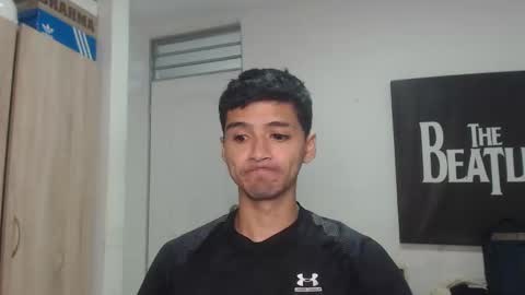 Snapshot of lucifferr_ chatting on 02/10/25, 03:13 leonel online show from 02/10/25, 03:13