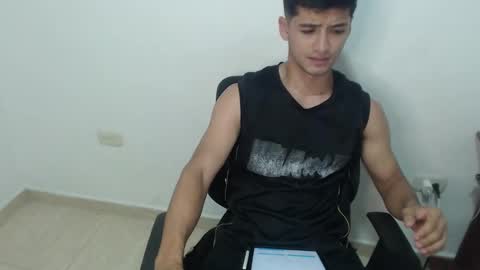 Snapshot of lucifferr_ chatting on 02/27/25, 11:48 leonel online show from 02/27/25, 11:48