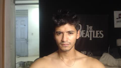 Snapshot of lucifferr_ chatting on 09/18/25, 12:34 leonel online show from 09/18/25, 12:34