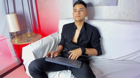 Snapshot of lucii_fer_ chatting on 01/20/25, 02:14 Leo online show from 01/20/25, 02:14