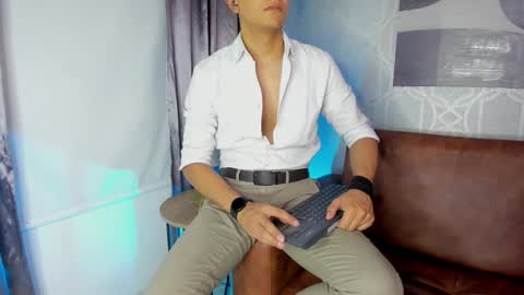 Snapshot of lucii_fer_ chatting on 01/28/25, 05:24 Leo online show from 01/28/25, 05:24