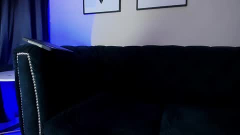 Snapshot of lucii_fer_ chatting on 02/03/25, 11:20 Leo online show from 02/03/25, 11:20