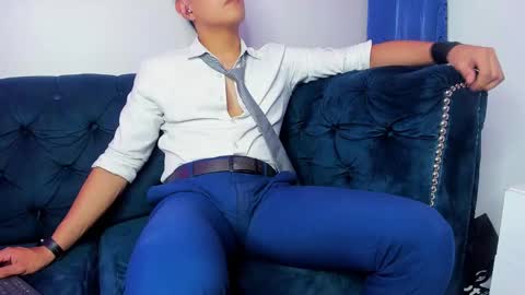 Snapshot of lucii_fer_ chatting on 02/14/25, 05:46 Leo online show from 02/14/25, 05:46