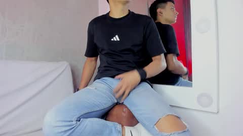 Snapshot of lucii_fer_ chatting on 02/21/25, 02:06 Leo online show from 02/21/25, 02:06