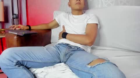 Snapshot of lucii_fer_ chatting on 02/23/25, 05:50 Leo online show from 02/23/25, 05:50