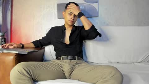 Snapshot of lucii_fer_ chatting on 03/12/25, 11:20 Leo online show from 03/12/25, 11:20