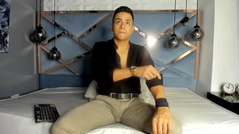 Snapshot of lucii_fer_ chatting on 11/22/25, 11:31 Leo online show from 11/22/25, 11:31