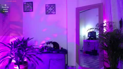 luciiana online show from 12/28/24, 10:25