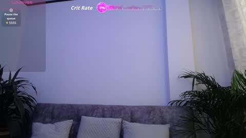 luciiana online show from 10/11/25, 03:54